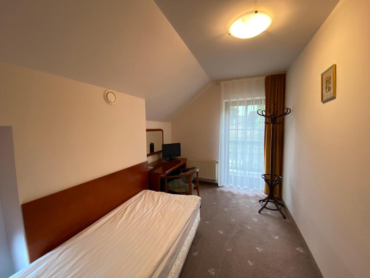 Hotel Grant Крыница-Здруй Экстерьер фото