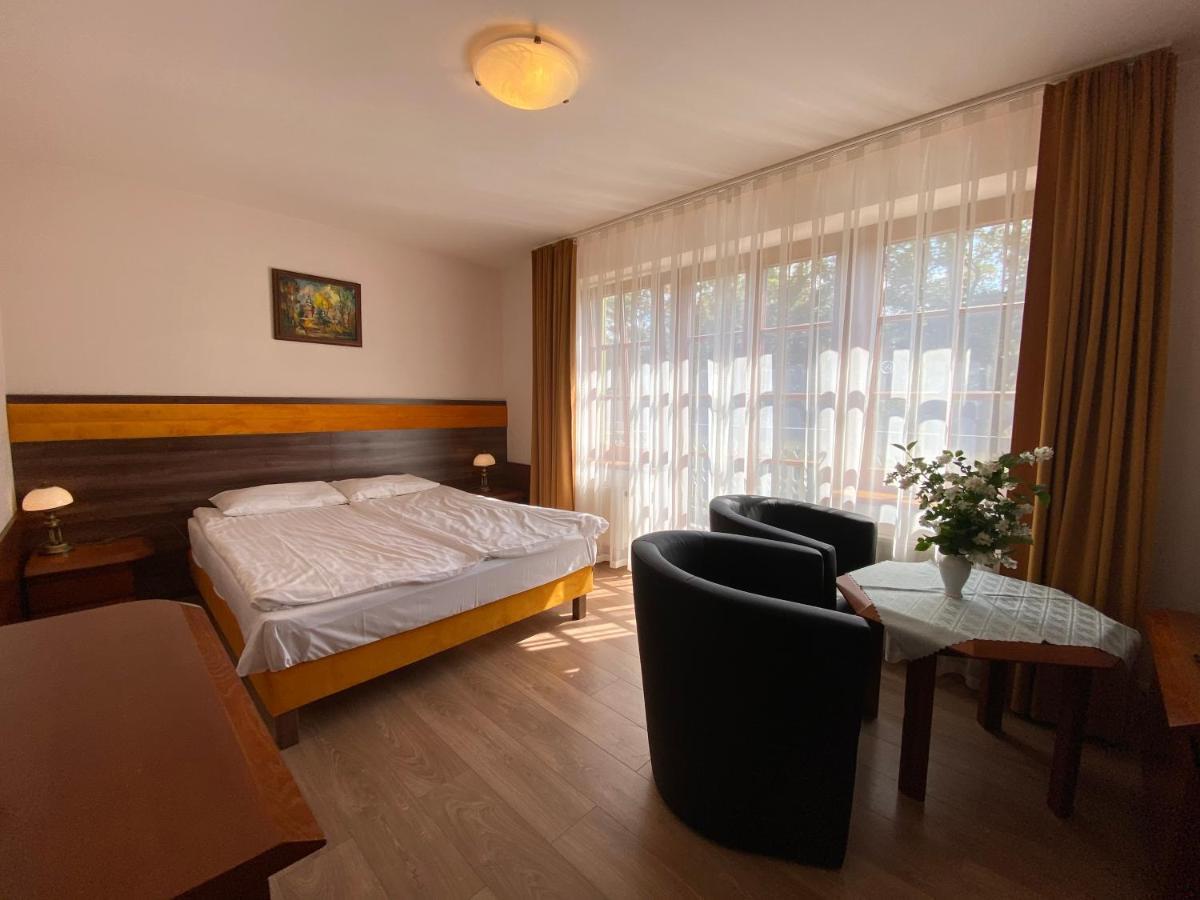 Hotel Grant Крыница-Здруй Экстерьер фото