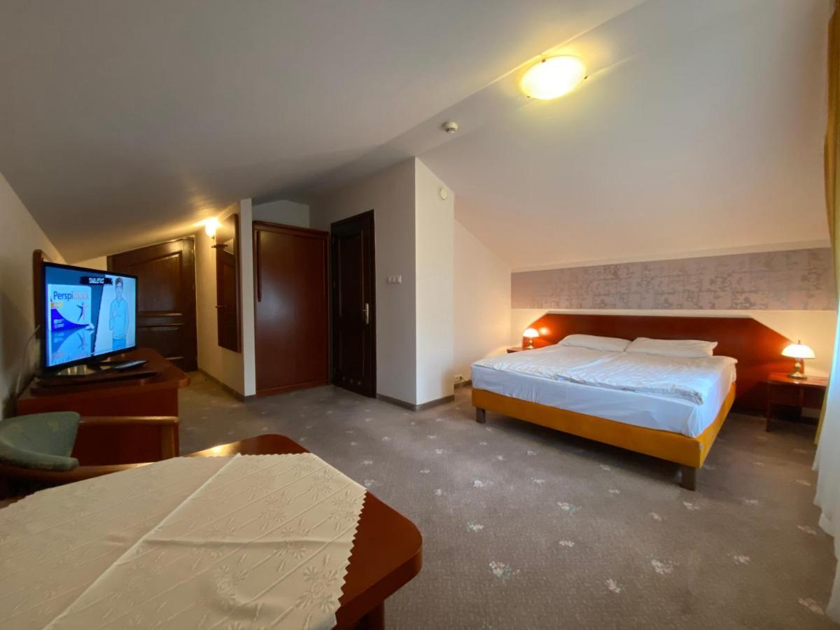Hotel Grant Крыница-Здруй Экстерьер фото