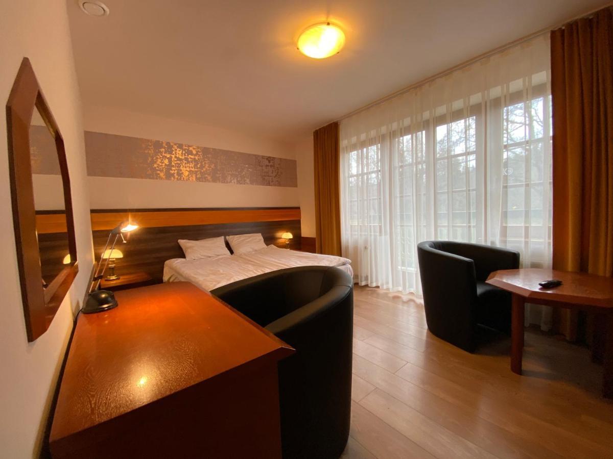 Hotel Grant Крыница-Здруй Экстерьер фото