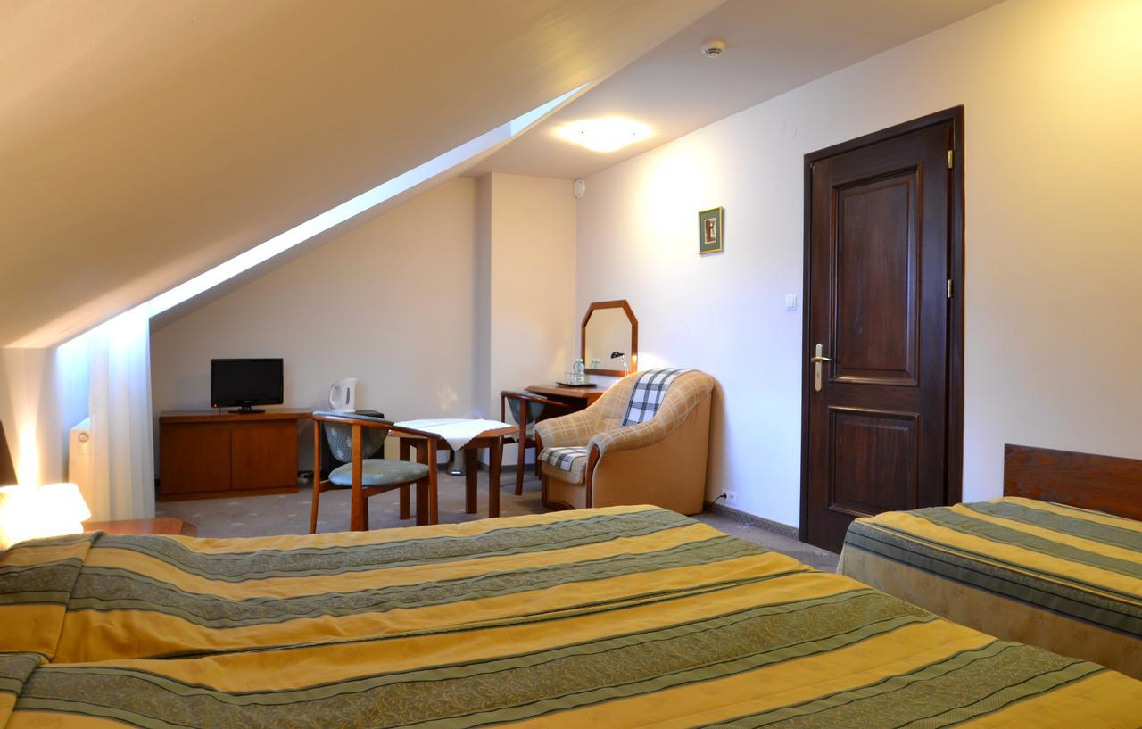 Hotel Grant Крыница-Здруй Экстерьер фото