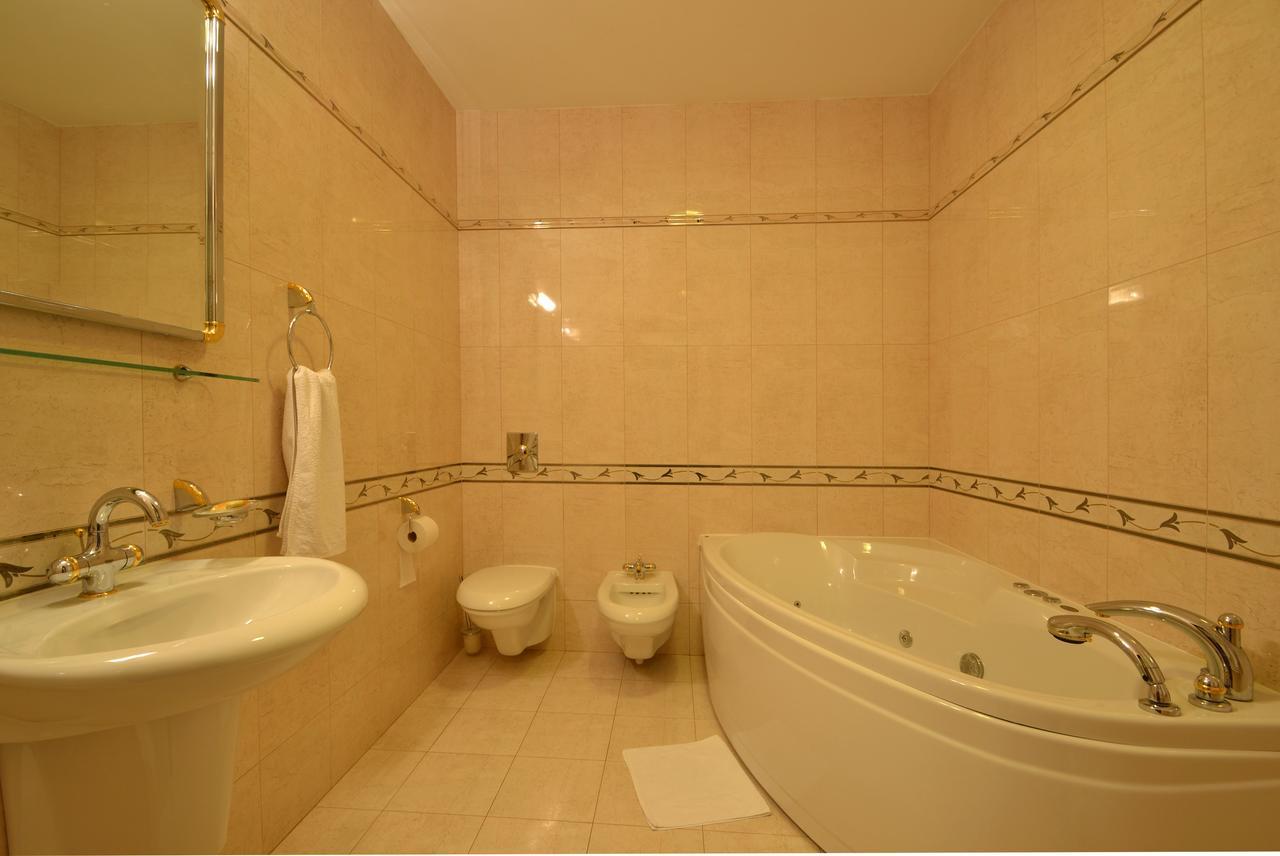 Hotel Grant Крыница-Здруй Экстерьер фото