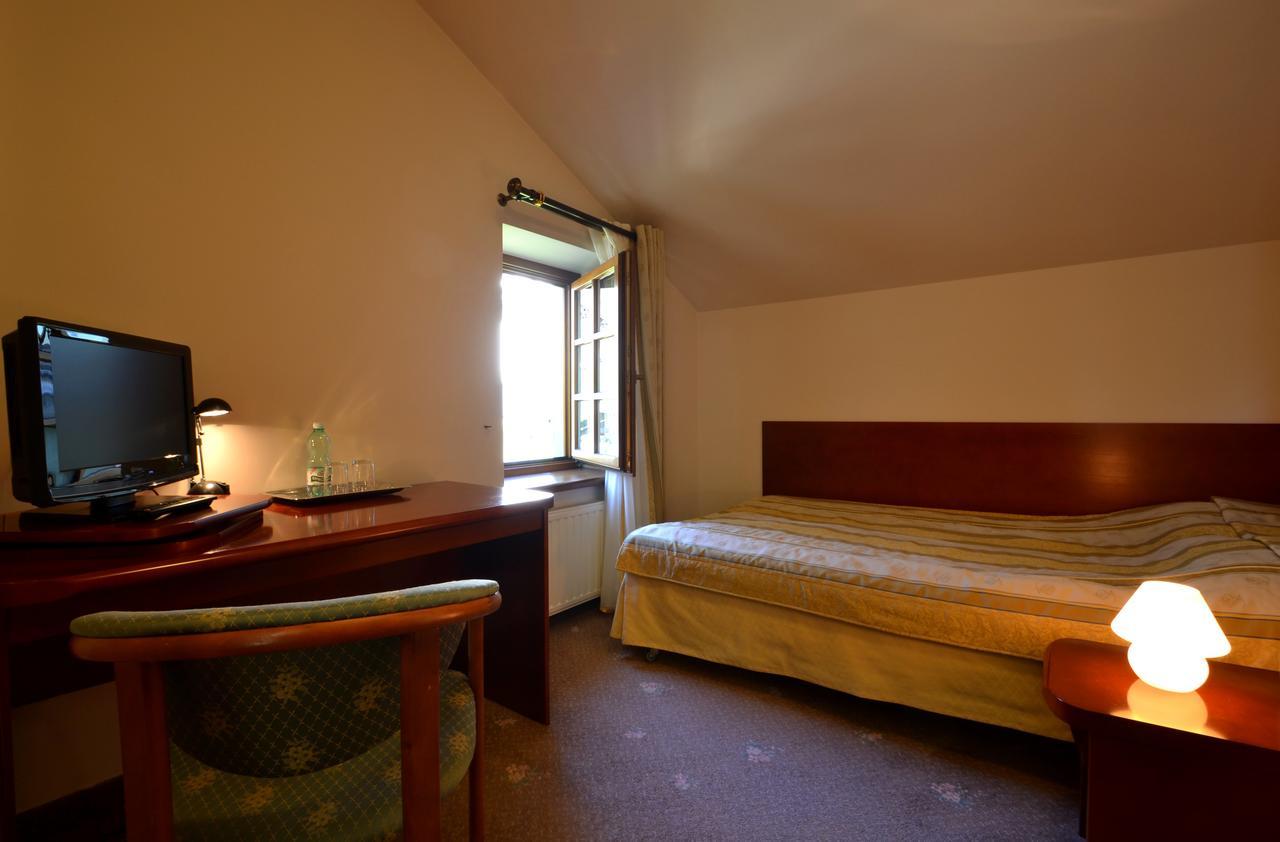 Hotel Grant Крыница-Здруй Экстерьер фото